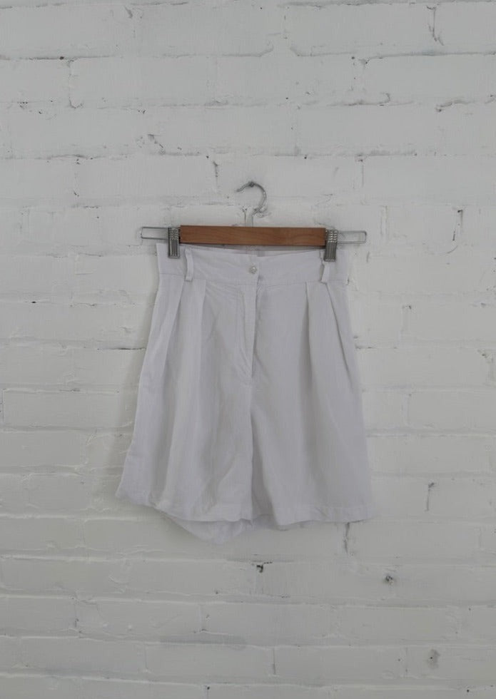 THE PRE-LOVED LINEN SHORTS