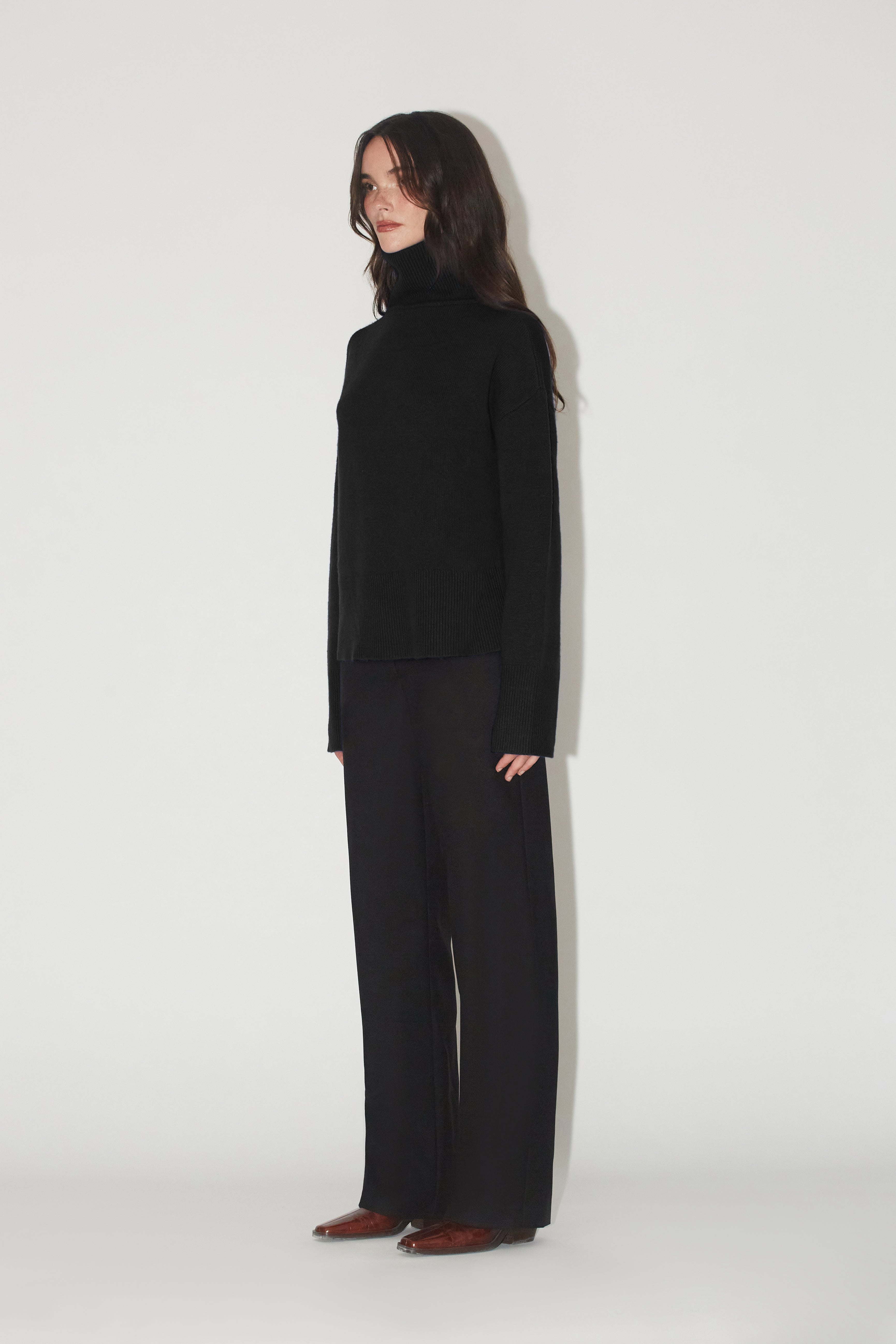 Cos black clearance turtleneck