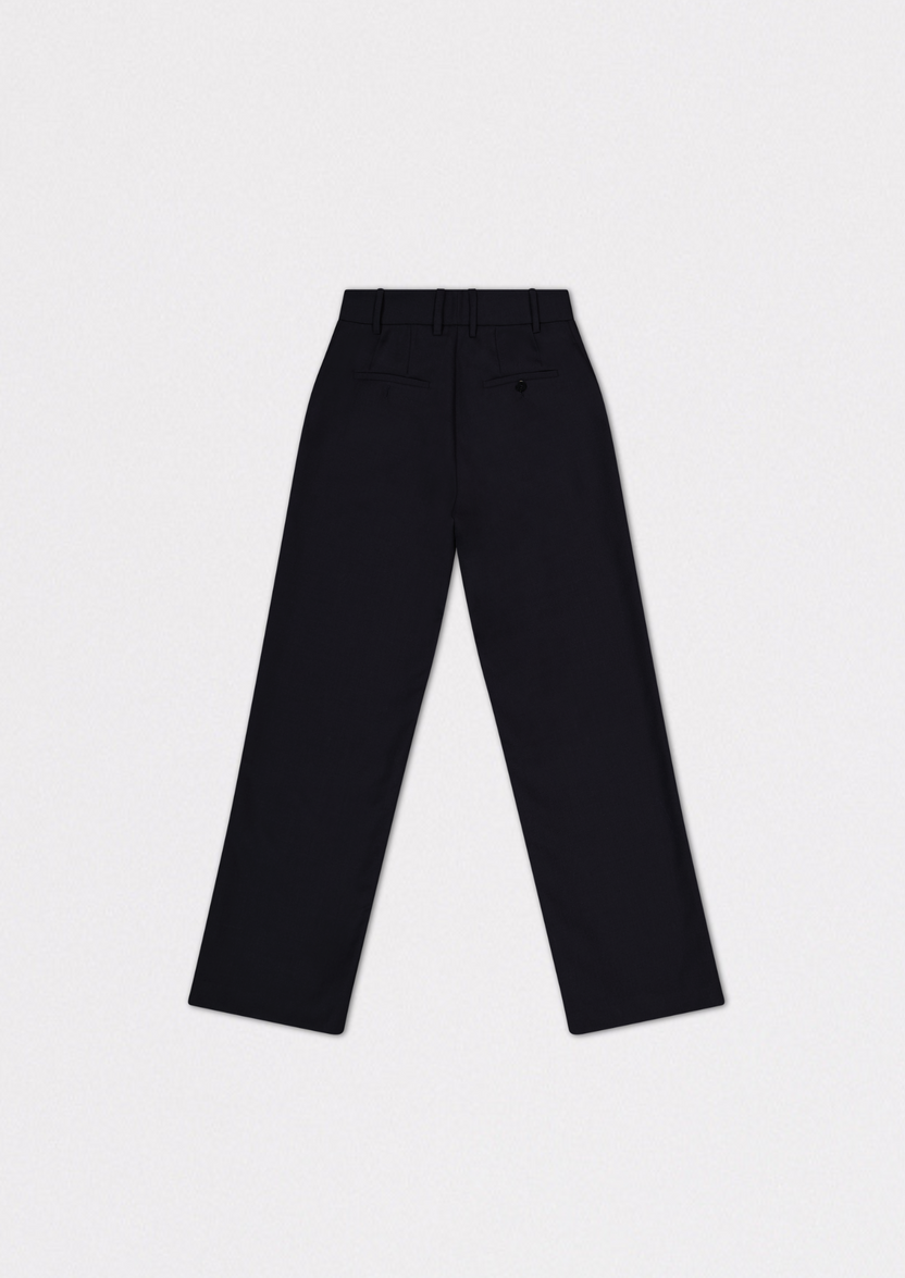 THE STRAIGHT LEG TROUSER